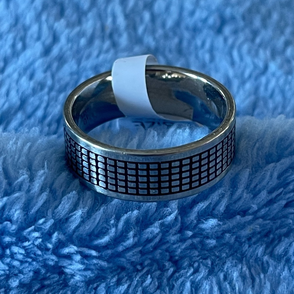 Steel Coloured Patterned Men’s Ring